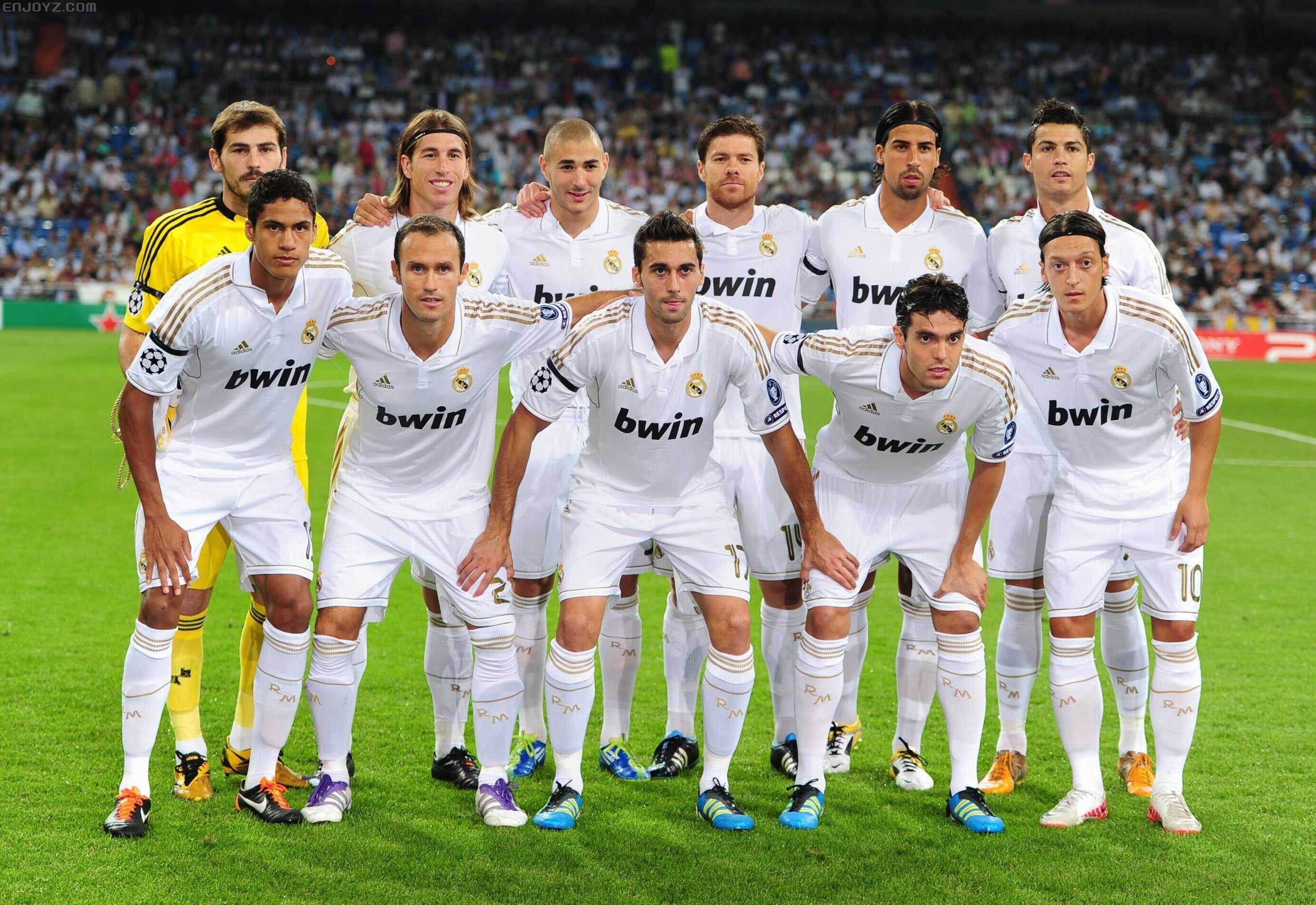 德天空：那不勒斯想签弗赖堡中场曼赞比顶替受伤的德布劳内