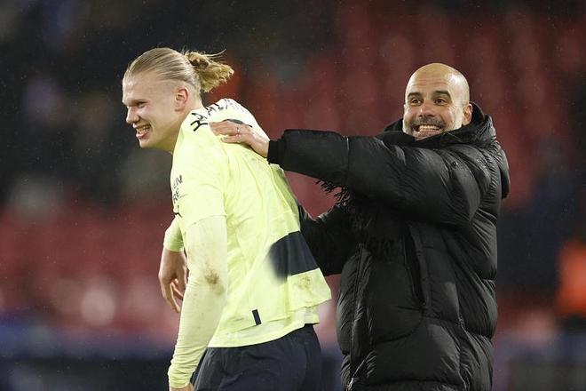 如果我是曼联高层，直接租米特洛维奇先顶着