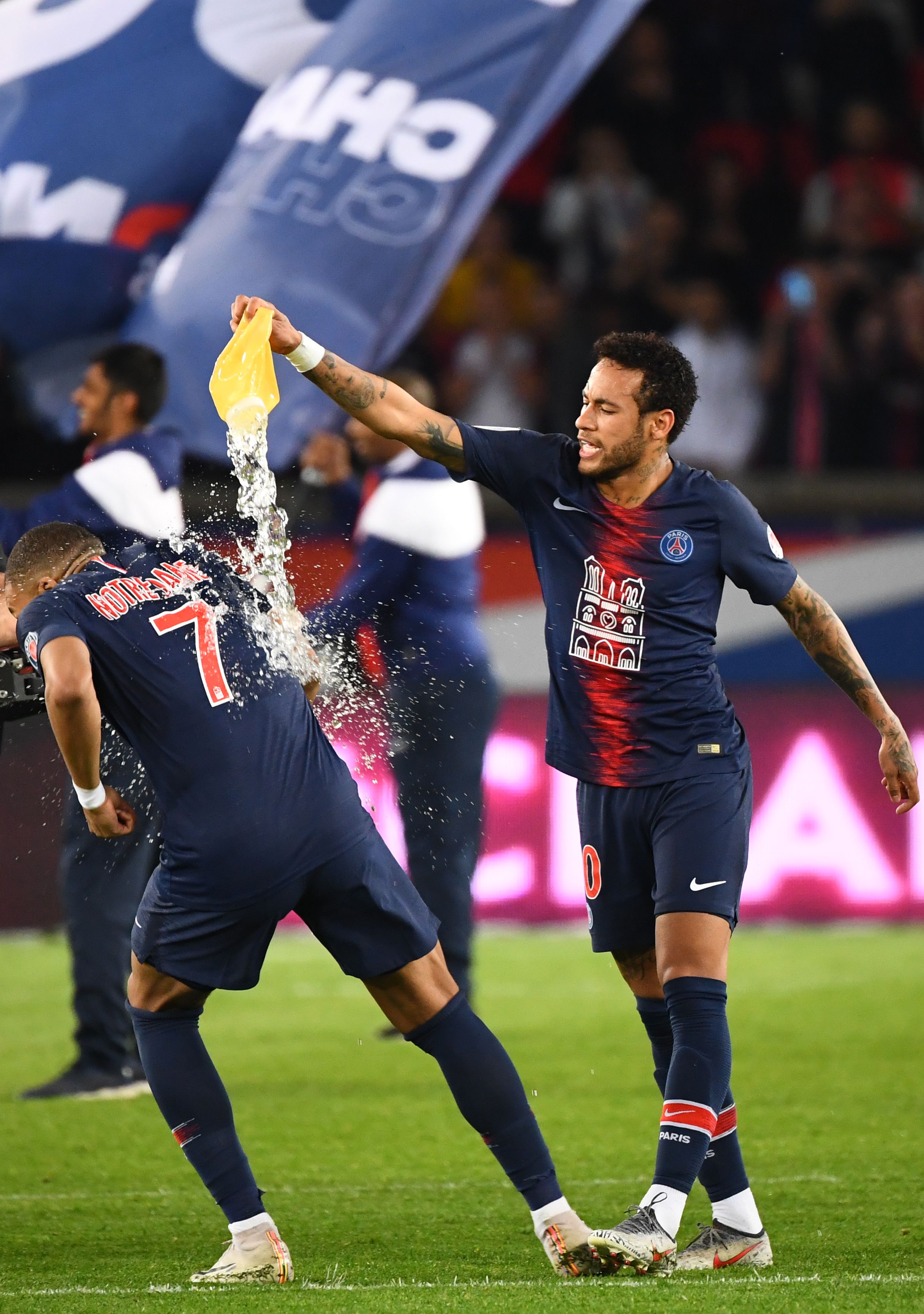 英媒：埃弗顿、利兹联等5家英超俱乐部有意日本国脚前田大然