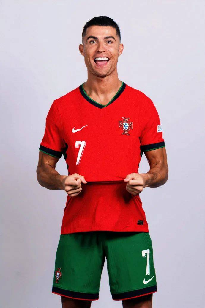 英超本赛季创造机会+成功过人双料20+仅6人 多库萨卡在列（英超本季创造机会与成功过人双项20+者仅6人，萨卡、多库在列）