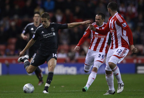 暗示续约还是离队？刘洋晒与瓦科互换球衣照片