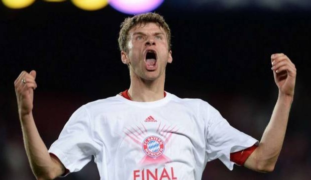 欧冠半场：杜兰、多尔贝格破门，卡拉巴克1-1阿贾克斯