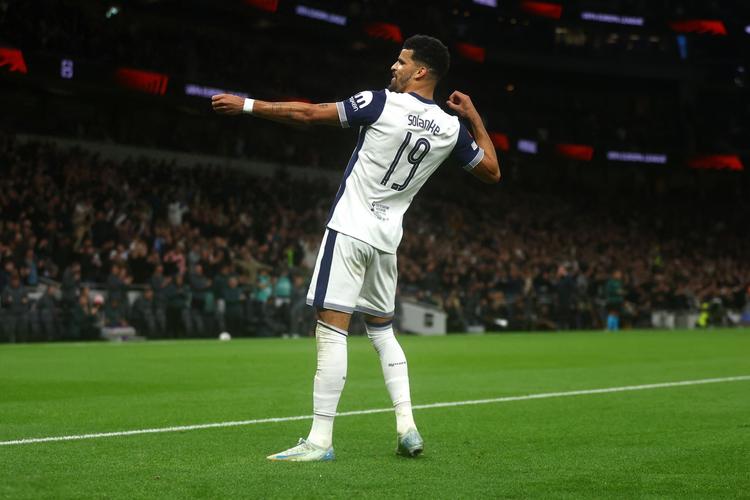 25球追平克雷斯波，劳塔罗升至阿根廷球员欧冠历史射手榜第三（劳塔罗欧冠25球追平克雷斯波，跻身阿根廷球员欧冠历史射手榜第3）