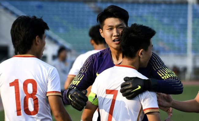 库尔图瓦：“我们是人，我们是人类。看看阿劳霍发生了什么”