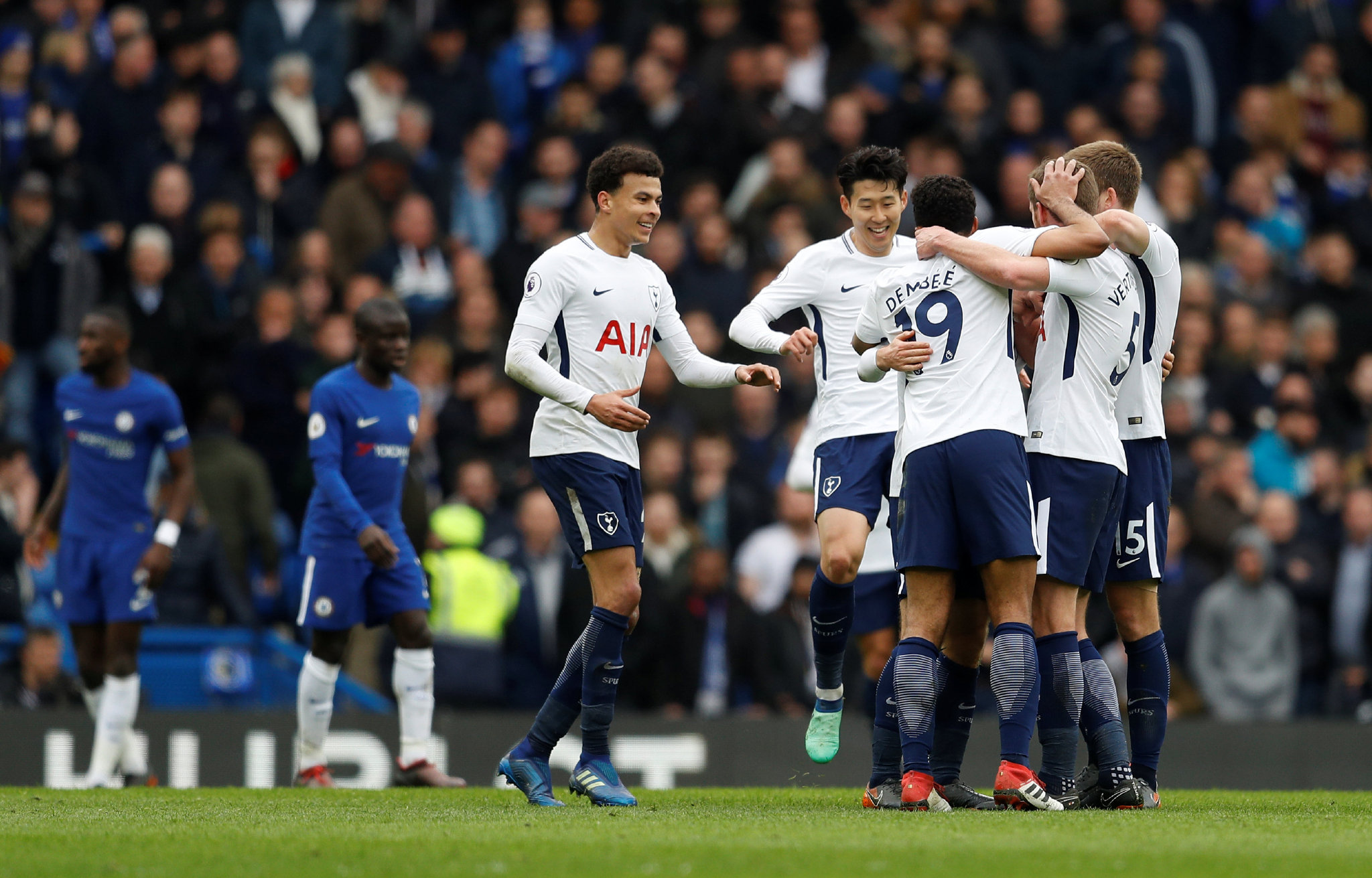 邵佳一执掌国足3把火：体能、纪律、数据，混日子球员的好日子到头了！