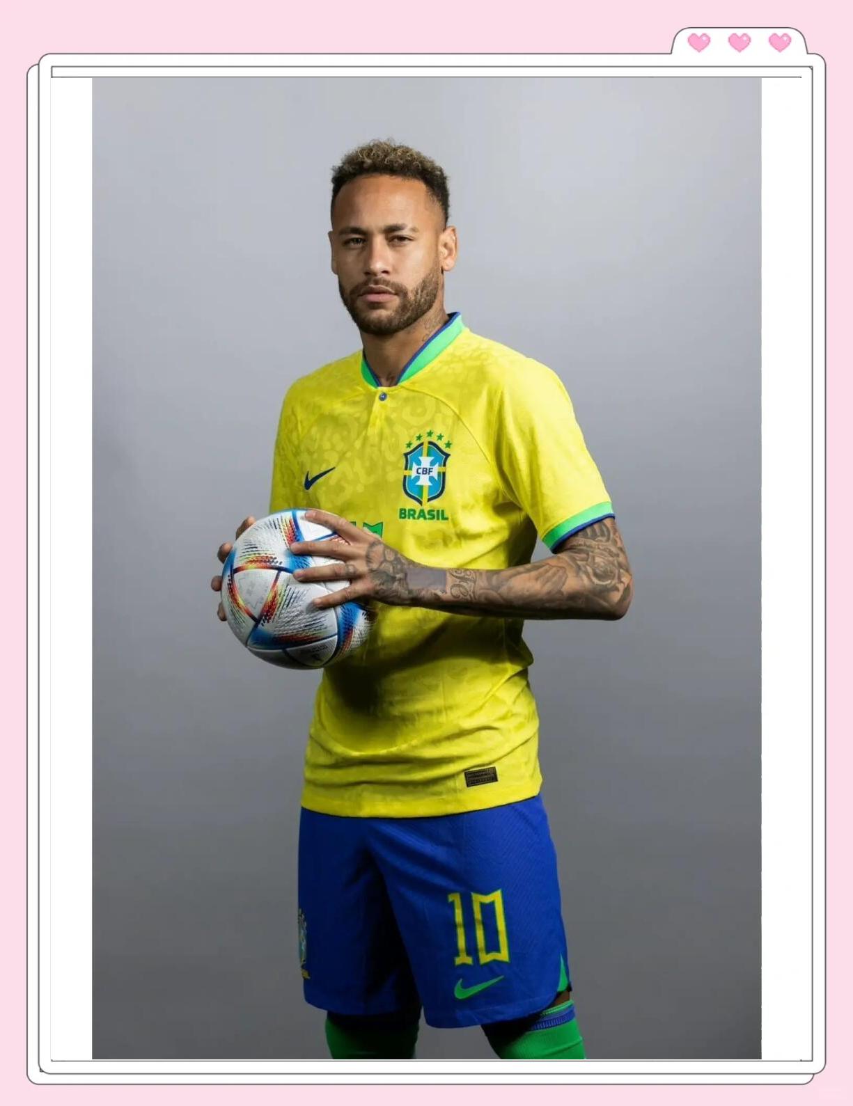 RMC：巴黎大巴被毕包球迷石块袭击，所幸并无人员受伤