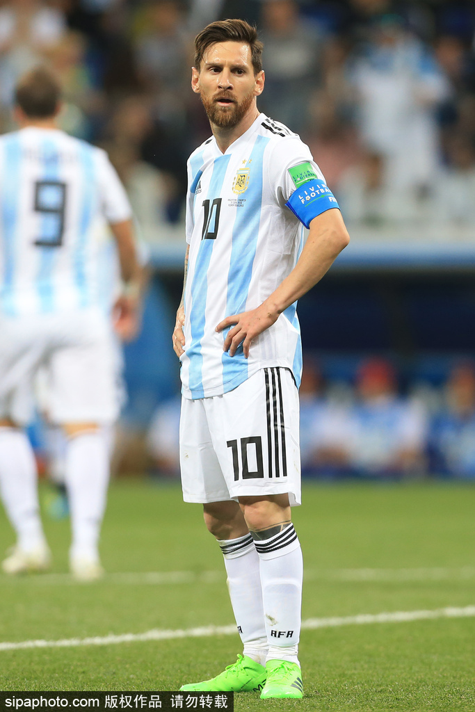 英媒预测：哈兰德30岁可超希勒成第一人 终局英超389球（英媒：哈兰德30岁有望超越希勒登顶，英超生涯或定格389球）