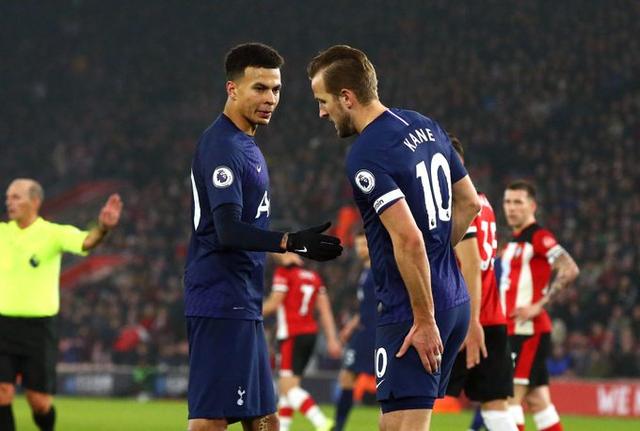 中国-西班牙商务论坛在成都举行，中足联理事长李克敏参加活动并发言