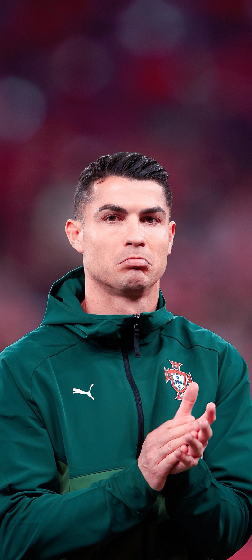 迎接圣诞节，莱万、什琴斯尼等波兰国脚晒出与家人合照（波兰国脚迎圣诞：莱万、什琴斯尼等晒家庭合影）