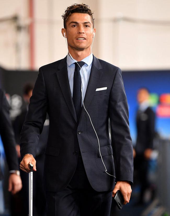 西媒：阿里瓦斯曾接近加盟吉达国民，皇马可获1400万欧分成